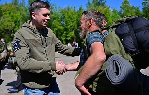 Большая группа нижегородских добровольцев отправилась на СВО