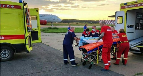 Тяжелобольного ребенка доставили из Волгограда в Нижний Новгород спецбортом МЧС Тяжелобольного ребенка доставили из Волгограда в Нижний Новгород спецбортом МЧС