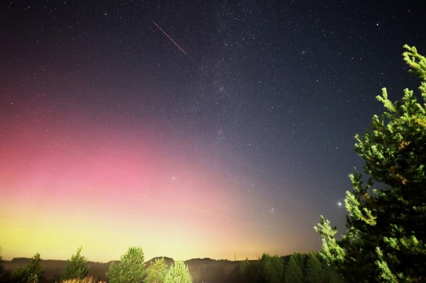 Северное сияние заметили над Нижегородской областью минувшей ночью
Северное сияние заметили над Нижегородской областью минувшей ночью