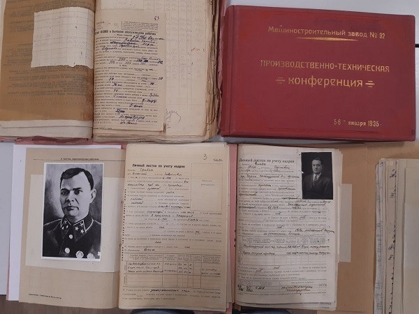 Фотодокументальная выставка ко Дню машиностроителя открылась в Нижнем Новгороде Фотодокументальная выставка ко Дню машиностроителя открылась в Нижнем Новгороде