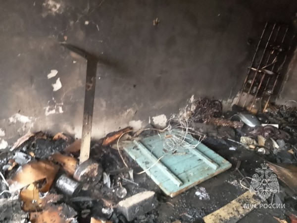 Гараж на площади в 24 «квадрата» сгорел в Дзержинске 