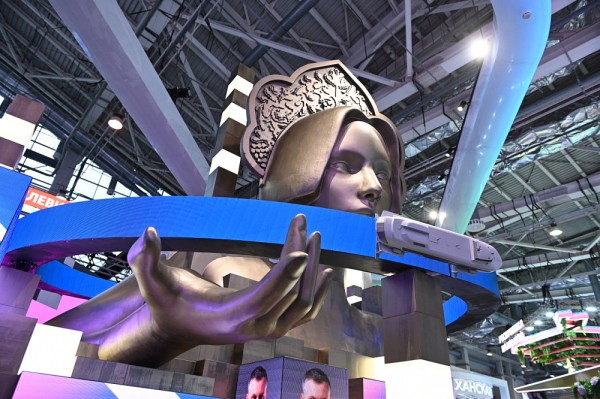 Никитин и Бочаров подписали соглашение об &laquo;Уроках с путешествием&raquo; на ВДНХ