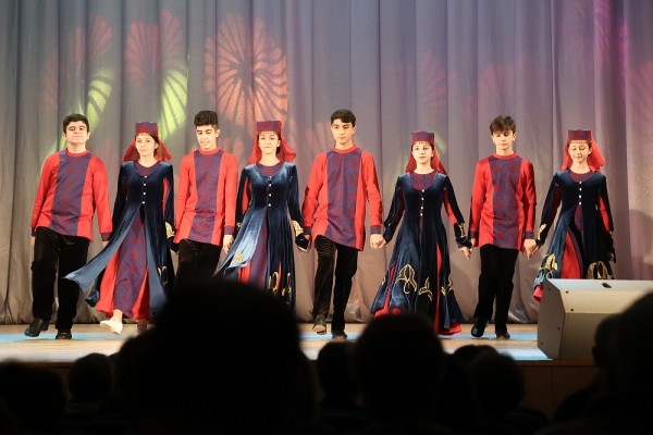 Шесть национальных общин выступили на нижегородском этнофестивале «Традиция мира» Шесть национальных общин выступили на нижегородском этнофестивале «Традиция мира»