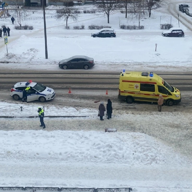 Женщина попала под колеса рейсового автобуса в Сарове Женщина попала под колеса рейсового автобуса в Сарове
