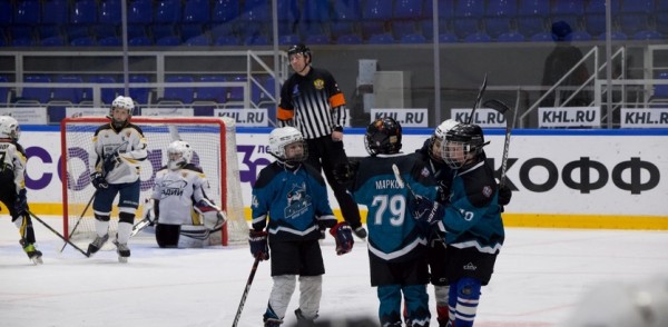 Определены победители и призеры финальных встреч Чемпионата и Первенства Нижнего Новгорода по хоккею Определены победители и призеры финальных встреч Чемпионата и Первенства Нижнего Новгорода по хоккею