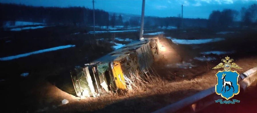 Два человека погибли, более 20 пострадали: автобус, ехавший в Нижний Новгород, попал в ДТП под Самарой