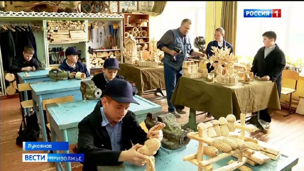 Учитель технологии из Лукоянова создал своё Лукоморье