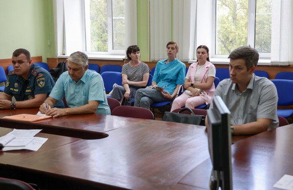 Администрация Автозаводского района поможет организовать переезд жителей  второго подъезда дома № 37 по ул Фучика в арендованное жилье