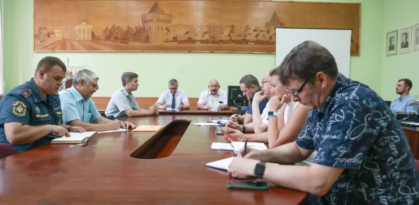 Администрация Автозаводского района поможет организовать переезд жителей  второго подъезда дома № 37 по ул Фучика в арендованное жилье