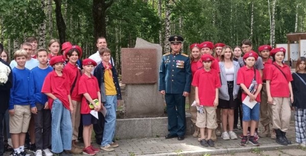 Памятное мероприятие в честь народных ополченцев, ушедших на фронт в годы Великой Отечественной войны, состоялось в парке имени А.С. Пушкина