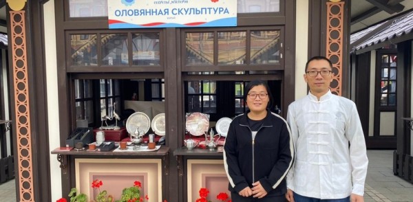 Мастера из Бухары, Минска и Цзинаня принимают участие в Международной  выставке-ярмарке  «Секреты мастеров»-2024