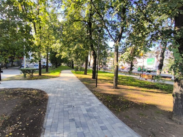 Модель экраноплана и памятный знак, посвященный конструктору Валерию Иконникову, установили в сквере его имени в Нижнем Новгороде по нацпроекту Модель экраноплана и памятный знак, посвященный конструктору Валерию Иконникову, установили в сквере его имени в Нижнем Новгороде по нацпроекту