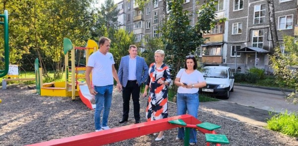 Безопасность детских площадок проверили в Сормовском районе Безопасность детских площадок проверили в Сормовском районе