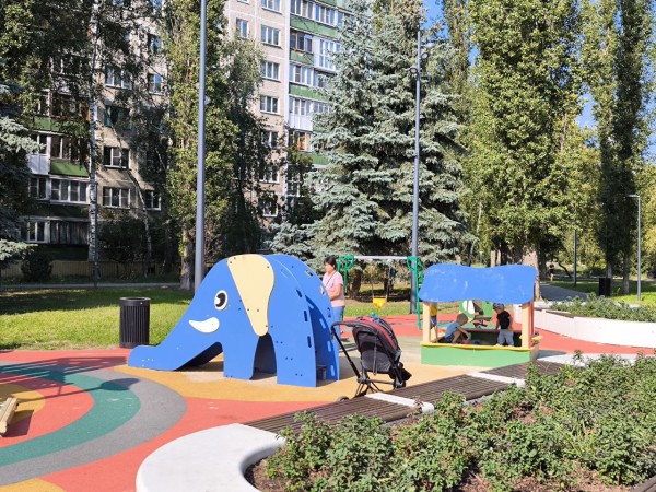 Безопасность детских площадок проверили в Сормовском районе Безопасность детских площадок проверили в Сормовском районе