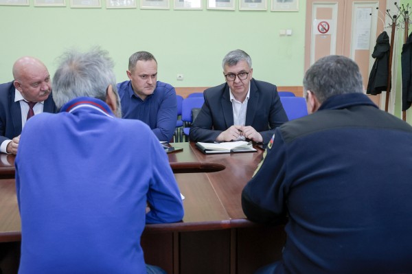 Эксперты ВНИИ по проблемам ГОЧС МЧС России приступили к повторной экспертизе дома №37 по ул.Фучика с помощью диагностического комплекса «Стрела-Струна»