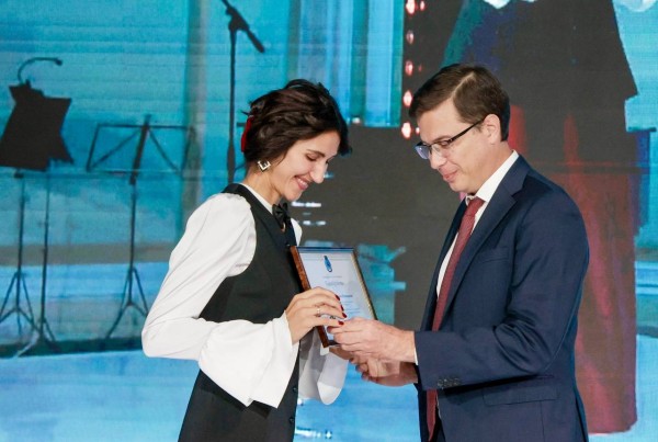 Вальс, полонез и кадриль станцевали нижегородские педагоги на впервые прошедшем в Нижнем Новгороде Учительском балу