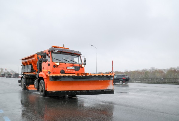 Дорожные службы Нижнего Новгорода работают на улицах города в штатном режиме Дорожные службы Нижнего Новгорода работают на улицах города в штатном режиме