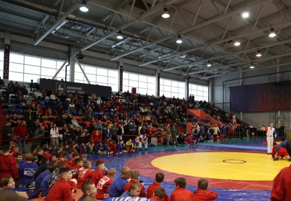 180 юных спортсменов приняли участие в турнире по самбо в рамках проекта «Достойны памяти героев»