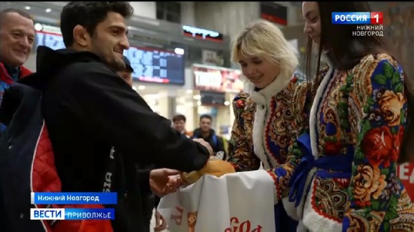 Призер чемпионата мира по греко-римской борьбе Садык Лалаев вернулся в Нижний Новгород