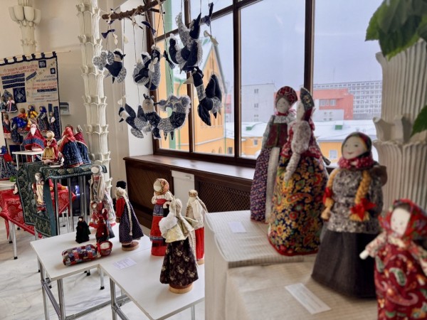 Педагогов, занимающихся созданием изделий ручной работы в разных техниках, наградят в Нижнем Новгороде