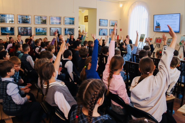 Мультфильм, посвященный истории народного ополчения, презентовали в Нижнем Новгороде Мультфильм, посвященный истории народного ополчения, презентовали в Нижнем Новгороде