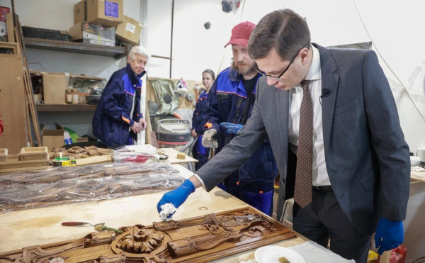 Юрий Шалабаев: Реставрация стен и лепнины в Литературном музее выполнена  почти на 90% 