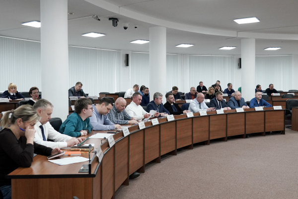 Юрий Шалабаев провел заседание оперативного штаба в связи с ухудшением погодных условий