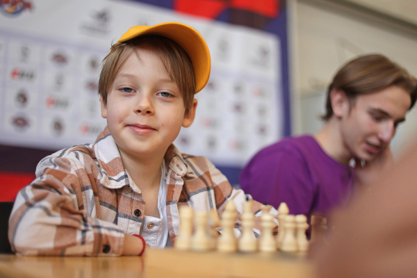 Юбилейные игры «Вместе с папой!» прошли в Приокском районе