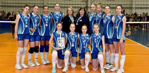 Команды юношей и девушек нижегородской спортшколы №4 вышли в финал Первенства России по волейболу
