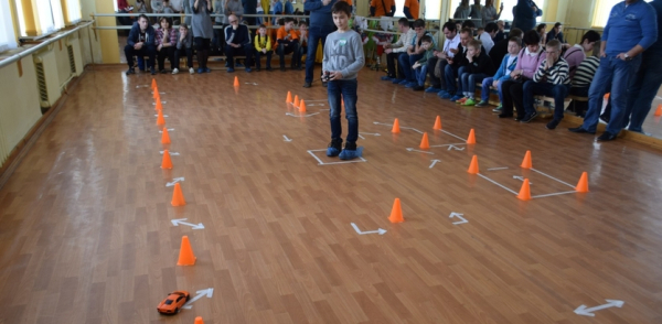 Конкурс «Папа, мама, я – автомобильная семья» пройдет в центре детского творчества Автозаводского района