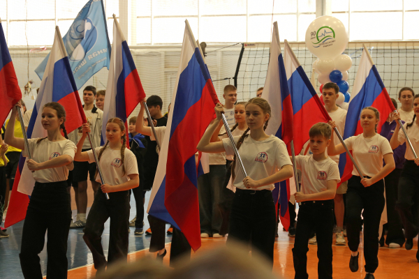 Юбилейные игры «Вместе с папой!» прошли в Приокском районе