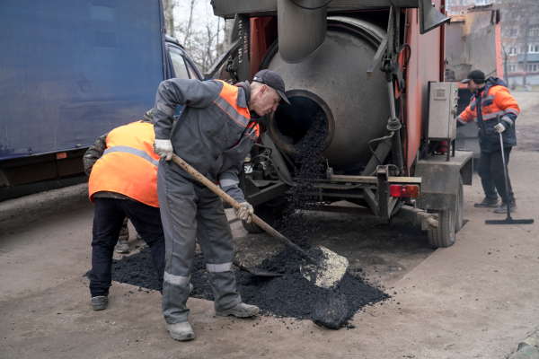 Ход уборки территории проверили в Канавинском районе в преддверии месячника по благоустройству Ход уборки территории проверили в Канавинском районе в преддверии месячника по благоустройству