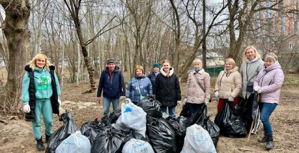 Юрий Шалабаев поблагодарил участников общегородского субботника, который собрал в этом году более 30 тыс нижегородцев Юрий Шалабаев поблагодарил участников общегородского субботника, который собрал в этом году более 30 тыс нижегородцев