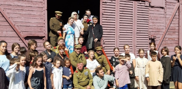 На премьерные показы спектакля&nbsp;&laquo;Операция &laquo;Дети&raquo;, созданного к 80-летию Победы в театре &laquo;Вера&raquo;, приглашены автор, потомки и земляки героев одноименной книги