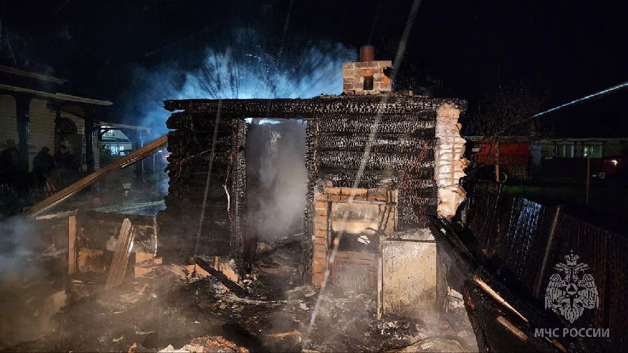 Мужчина сгорел в бане на Бору