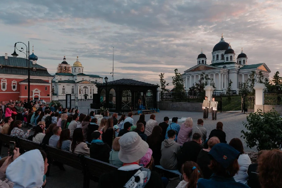 Арзамас стал театральным центром: фестиваль "Из области" покорил сердца зрителей