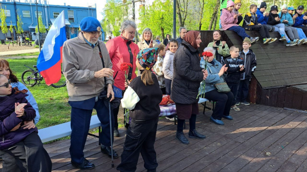 Культурно-музыкальный десант «Весна Победы!» прошел у памятника Герою Советского Союза Александру Прыгунову Культурно-музыкальный десант «Весна Победы!» прошел у памятника Герою Советского Союза Александру Прыгунову