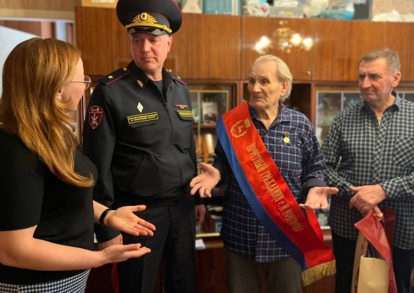 Десять ветеранов Советского района удостоены звания «Почётный гражданин Нижнего Новгорода» Десять ветеранов Советского района удостоены звания «Почётный гражданин Нижнего Новгорода»