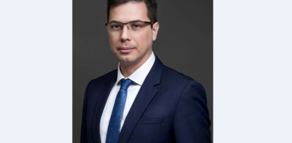 Юрий Шалабаев поздравил нижегородцев с Днем России Юрий Шалабаев поздравил нижегородцев с Днем России