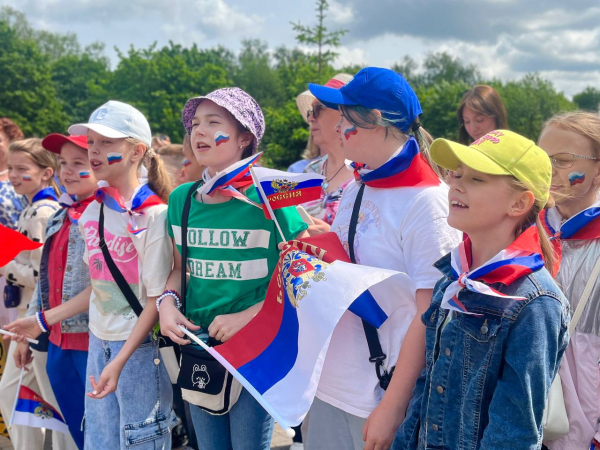 Торжественное мероприятие, посвященное Дню России, состоялось в Советском районе