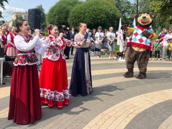Торжественное мероприятие, посвященное Дню России, состоялось в Советском районе
