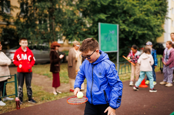 Более 700 детей стали участниками проекта «Играем вместе» с начала июня Более 700 детей стали участниками проекта «Играем вместе» с начала июня