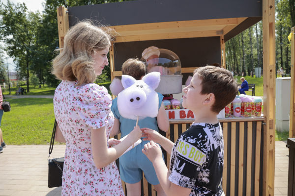 Праздничной программой после завершения второго этапа благоустройства открылся парк имени 1 Мая