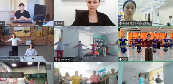 В ритме танца: коллеги из китайского города Чжухай провели мастер-класс для нижегородских активистов соседских центров В ритме танца: коллеги из китайского города Чжухай провели мастер-класс для нижегородских активистов соседских центров