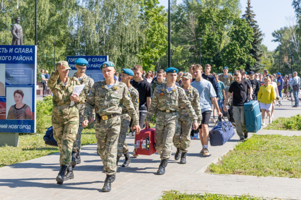 В военно-патриотическом лагере &laquo;Хочу стать десантником&raquo; стартовала третья смена