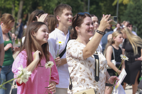 Праздничной программой после завершения второго этапа благоустройства открылся парк имени 1 Мая