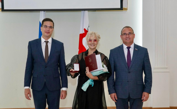 Глава города Юрий Шалабаев вручил награды нижегородцам, удостоенным почетных званий заслуженных работников профессиональных сфер