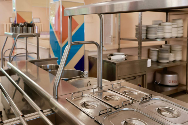 Юрий Шалабаев: Завершили масштабный проект, за который до этого никто не брался, по модернизации всех школьных пищеблоков и столовых Юрий Шалабаев: Завершили масштабный проект, за который до этого никто не брался, по модернизации всех школьных пищеблоков и столовых