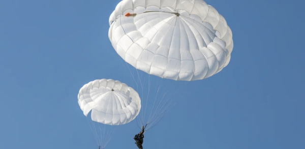 Воспитанники лагеря «Хочу стать десантником» совершат  самостоятельные прыжки с парашютом 5 августа