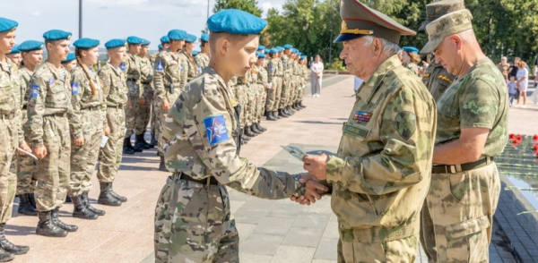 Торжественная церемония закрытия международной смены военно-патриотического лагеря «Хочу стать десантником» состоится в Кремле